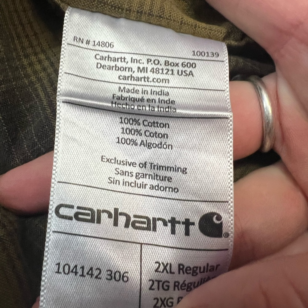 Men’s Carhartt Plaid Button Up - Picture 6 of 6
